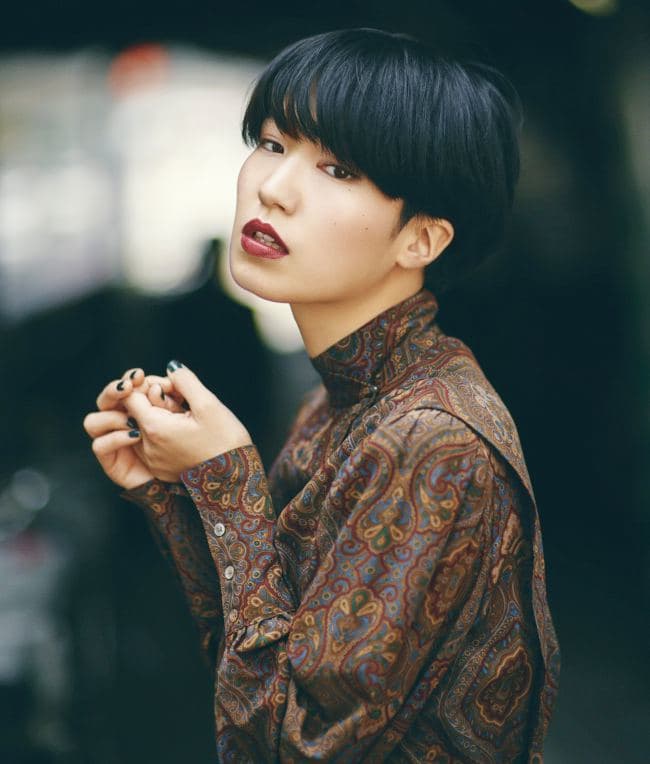 ao-asian-woman-global-industries-millennials-jobs