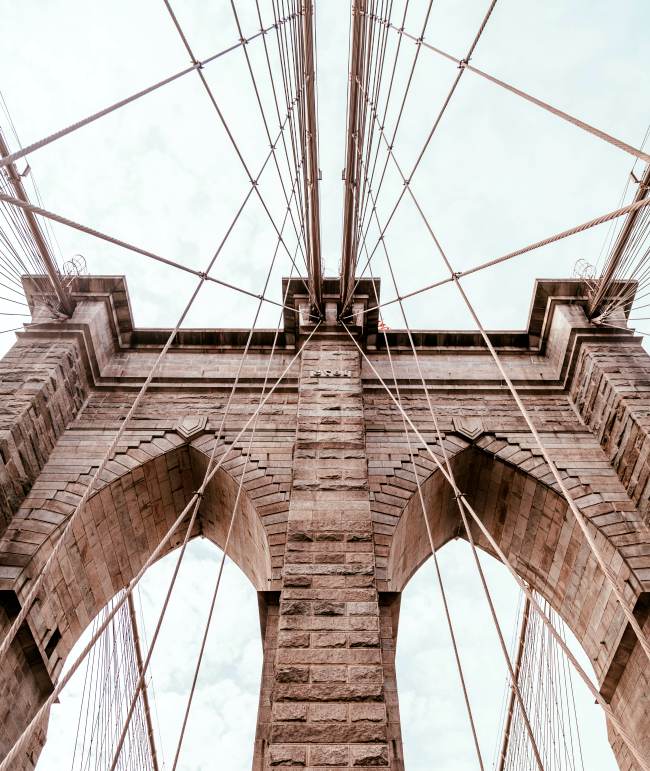 arthur-brognoli-new-york-bridge-net-worth-money-journies-street-style-monuments