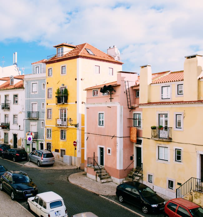 dawid-sobolewski-bill-weir-cnn-how-to-pack-for-travel