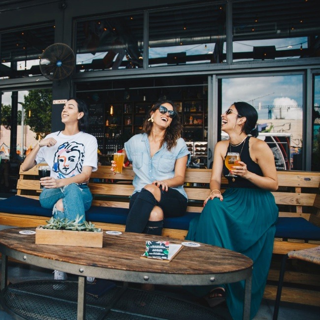 happpy-hour-old-town-restaurants