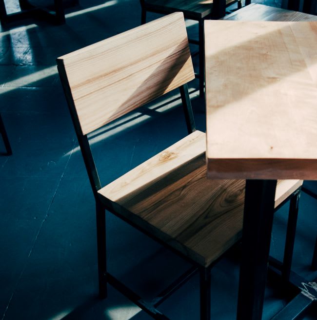 jordan-sanchez-master-class-university-of-maryland-professor-table-chair