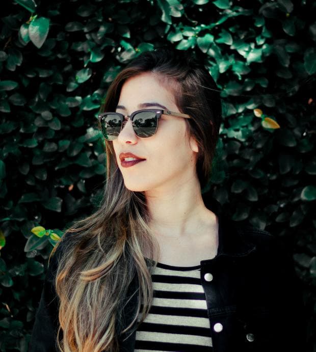 memorial-day-weekend-dc-washington-things-to-do-in-dc-woman-bush-background