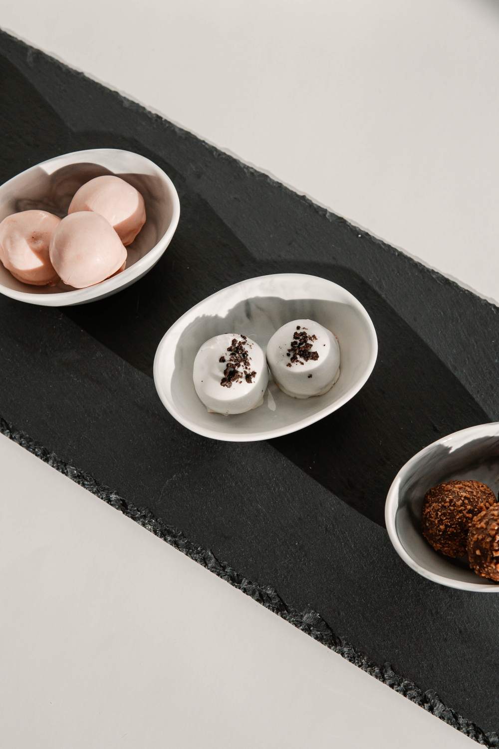 mathilde-langevin-ZseUGSpWnAU-valentines-day-2021-what-to-get-gifts-chocolates-luxury